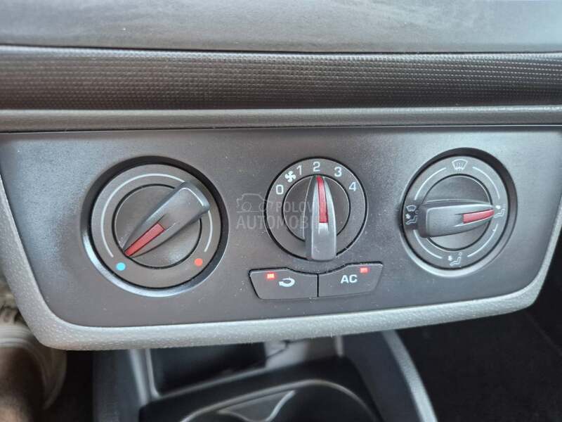 Seat Ibiza 1.4 b