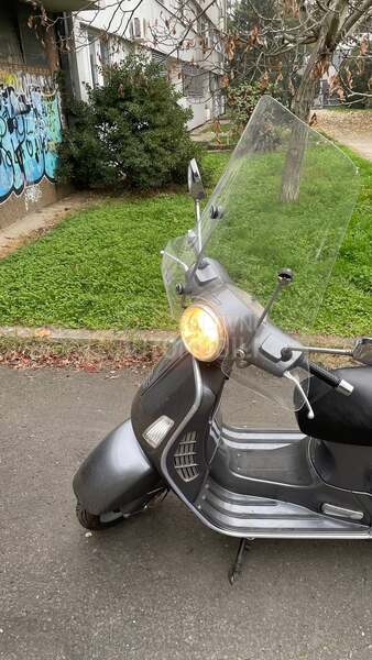 Piaggio VESPA 200GT