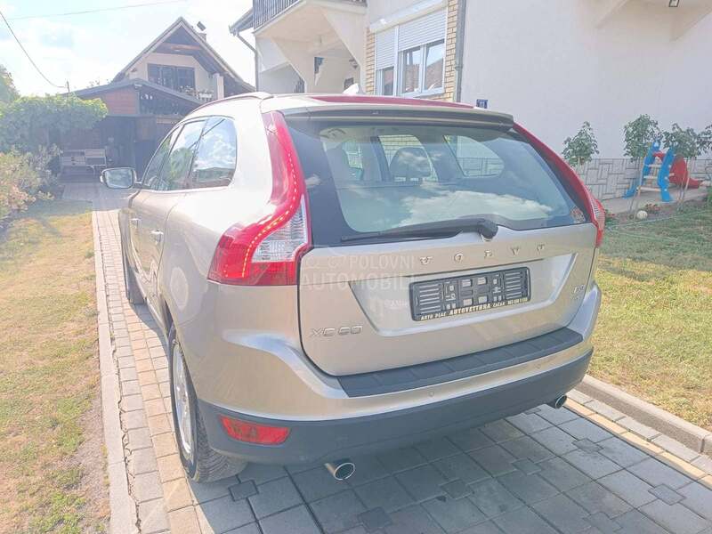 Volvo XC60 2.4 d3 awd