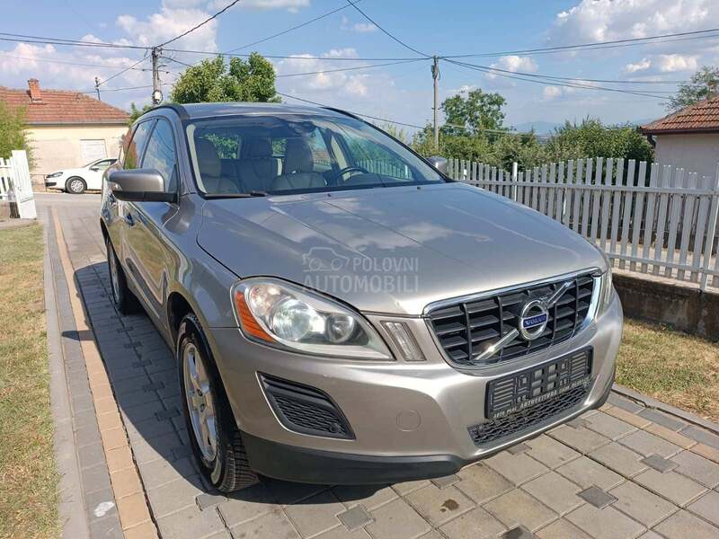 Volvo XC60 2.4 d3 awd