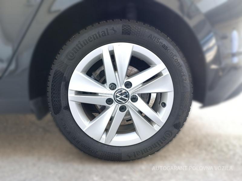 Volkswagen Golf 8 2.0 TDI LIFE DSG