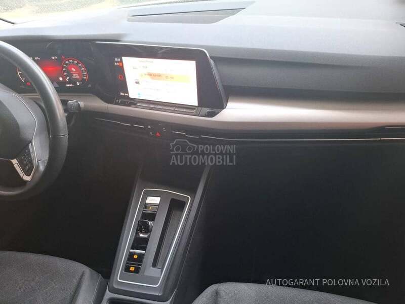 Volkswagen Golf 8 2.0 TDI LIFE DSG