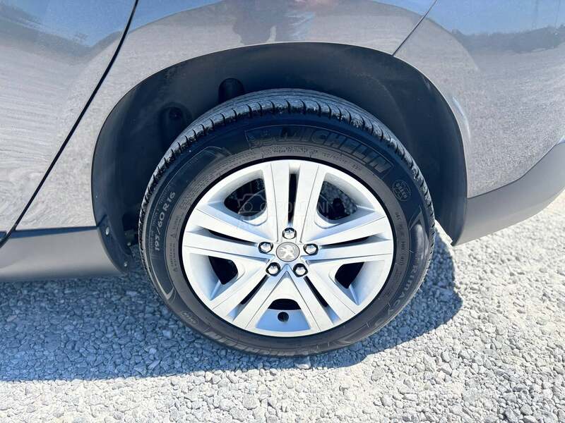 Peugeot 2008 1.2 Puretech