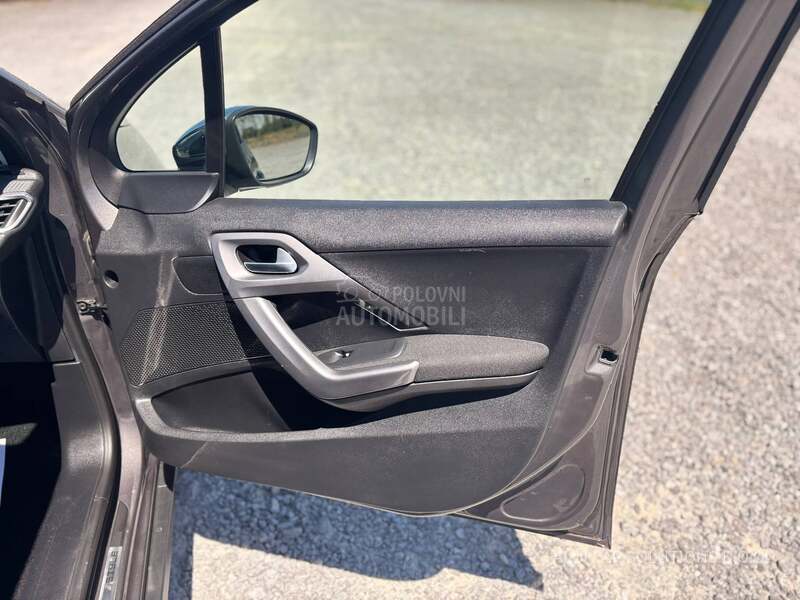 Peugeot 2008 1.2 Puretech