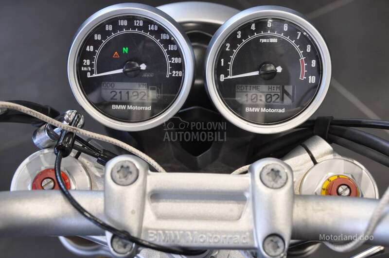 BMW R NINE T