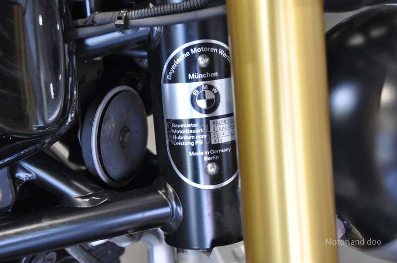 BMW R NINE T