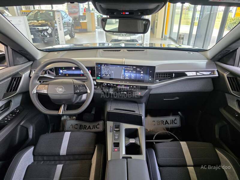 Opel Grandland 1.2 136 HP AT6 MHEV