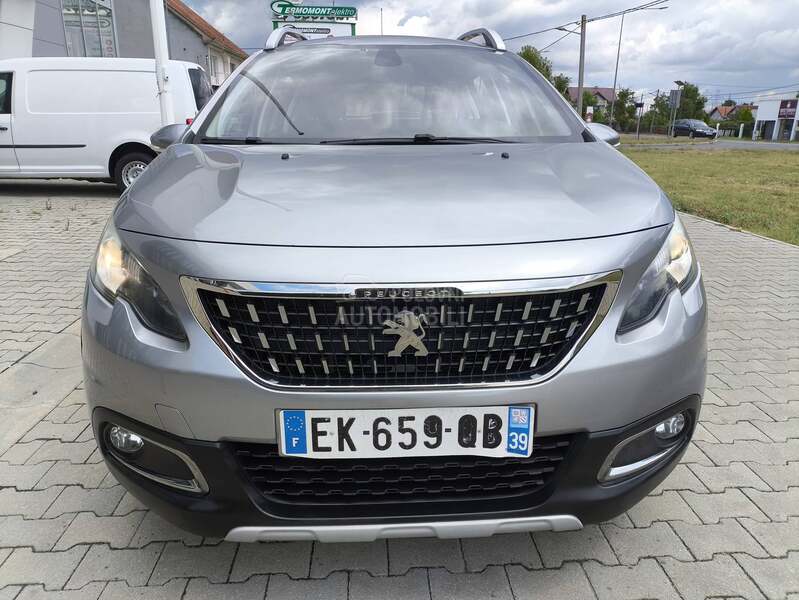 Peugeot 2008 1.2 ALLURE
