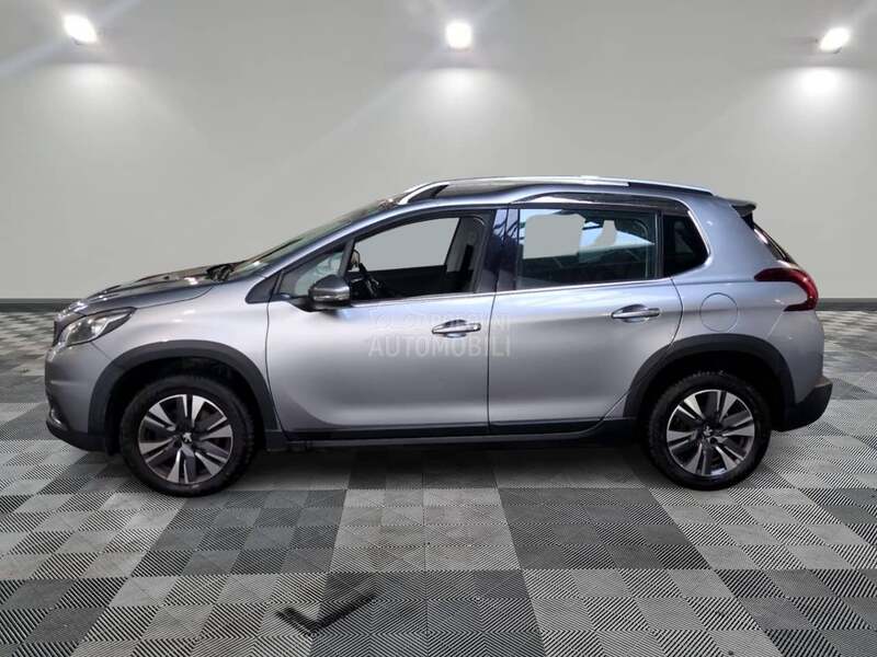 Peugeot 2008 1.2 ALLURE