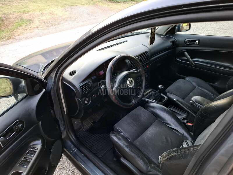 Volkswagen Passat B5 0621479512