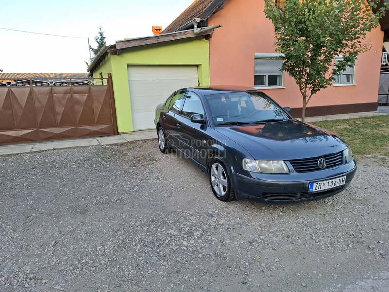 Volkswagen Passat B5 0621479512