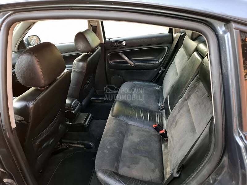 Volkswagen Passat B5 0621479512