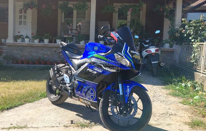 Yamaha R3 r3