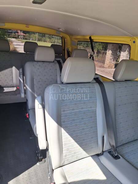 Volkswagen Transporter T5 4 x 4/6 brz