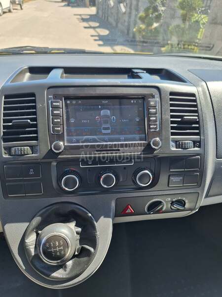 Volkswagen Transporter T5 4 x 4/6 brz