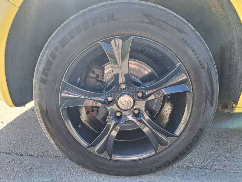 Volkswagen Transporter T5 4 x 4/6 brz