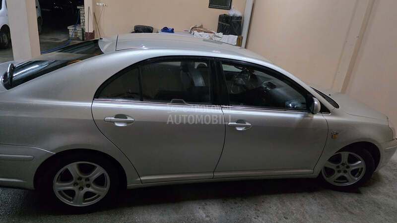 Toyota Avensis 2.0 tdi