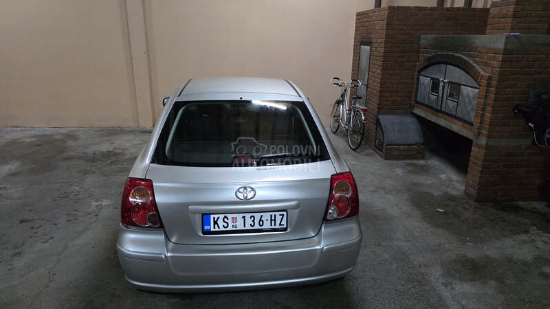 Toyota Avensis 2.0 tdi