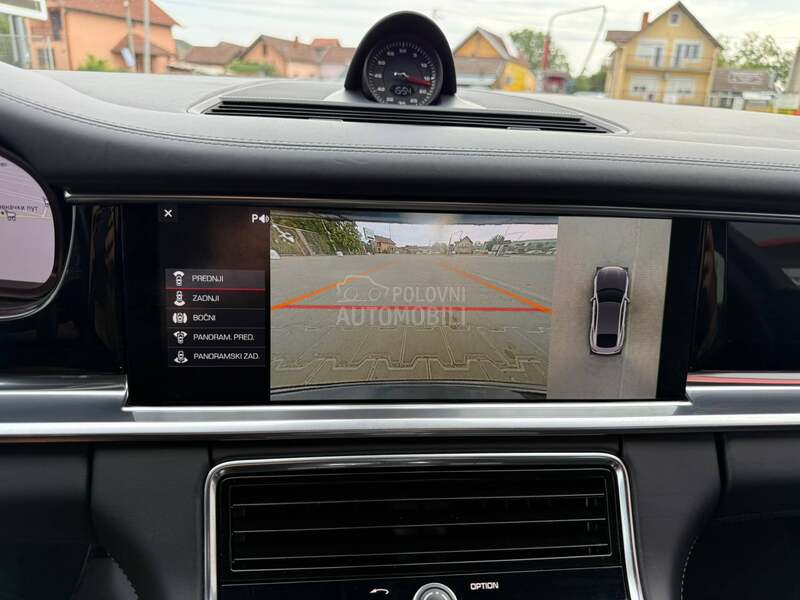 Porsche Panamera 4S/AKRAPOVIC/MATRIX