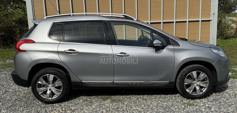 Peugeot 2008 1.2 Allure Premium