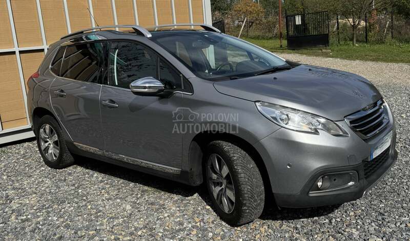 Peugeot 2008 1.2 Allure Premium
