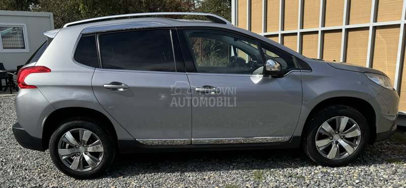 Peugeot 2008 1.2 Allure Premium