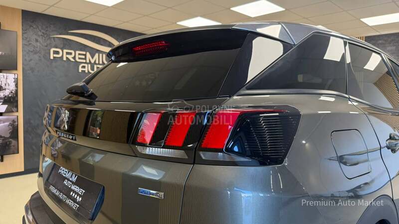 Peugeot 3008 //1.2////S A L O N