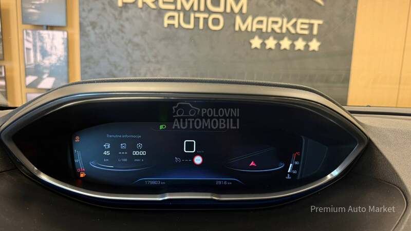 Peugeot 3008 //1.2////S A L O N