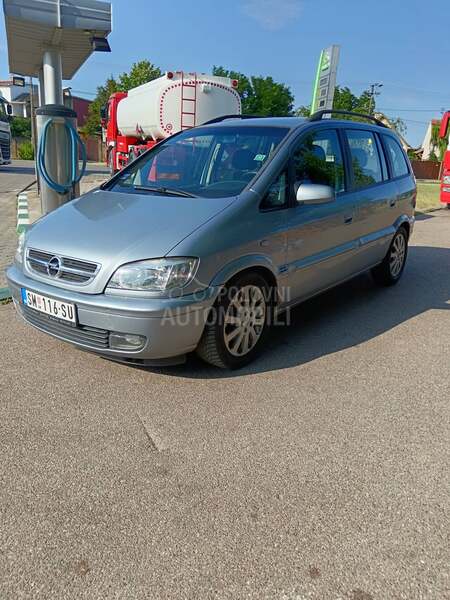 Opel Zafira 