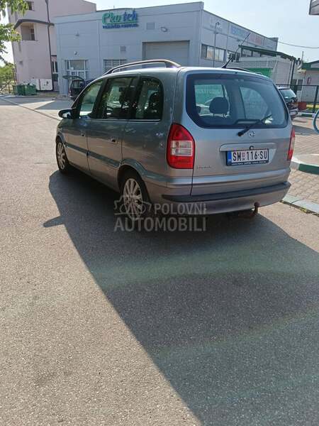 Opel Zafira 