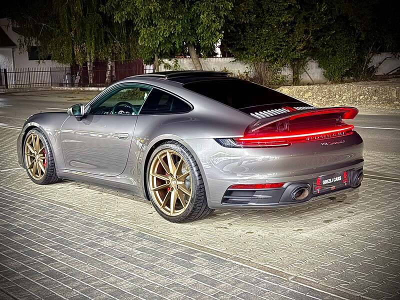 Porsche 911 992/4S/bose/360/pan