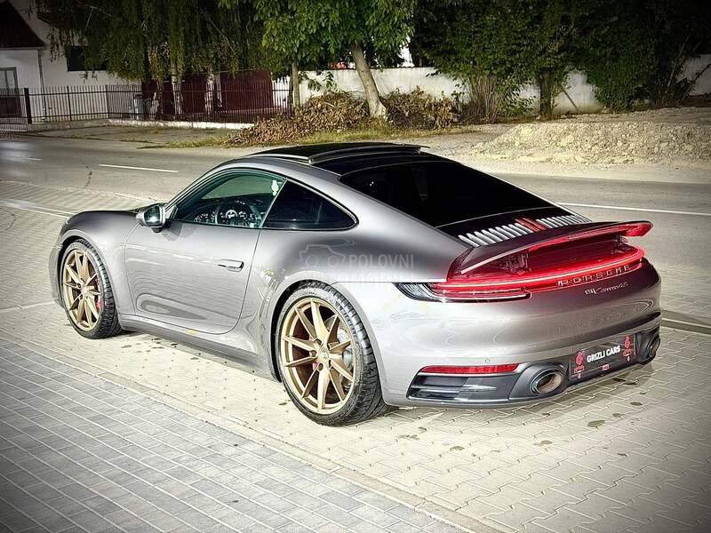 Porsche 911 992/4S/bose/360/pan