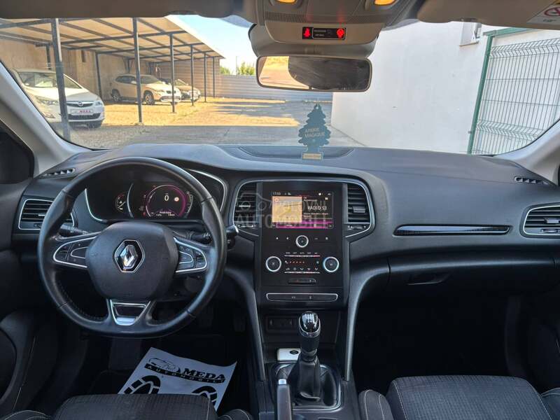 Renault Megane 1.5 dci F u l l