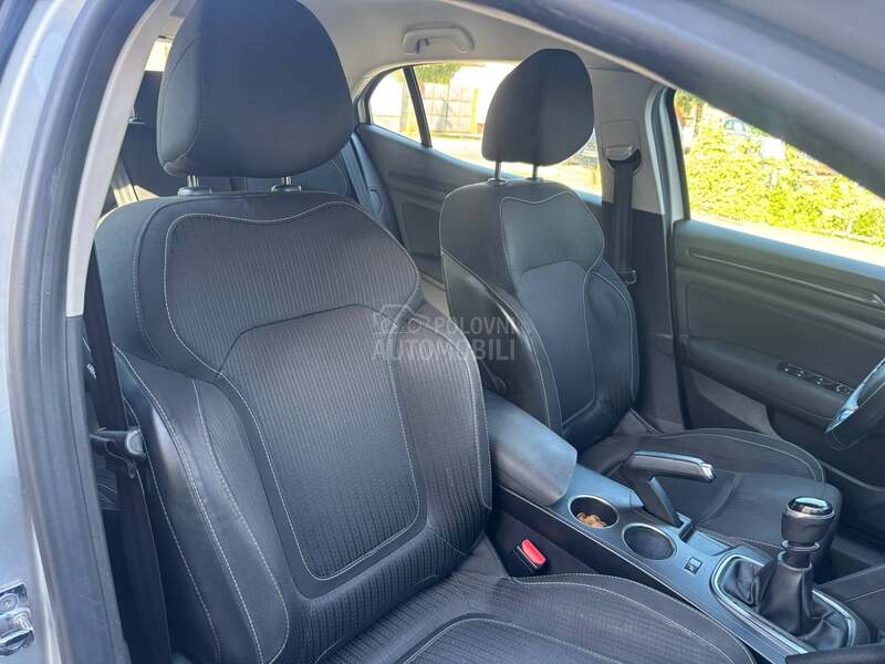 Renault Megane 1.5 dci F u l l