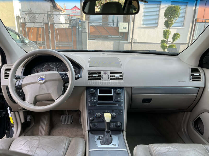 Volvo XC90 2.4