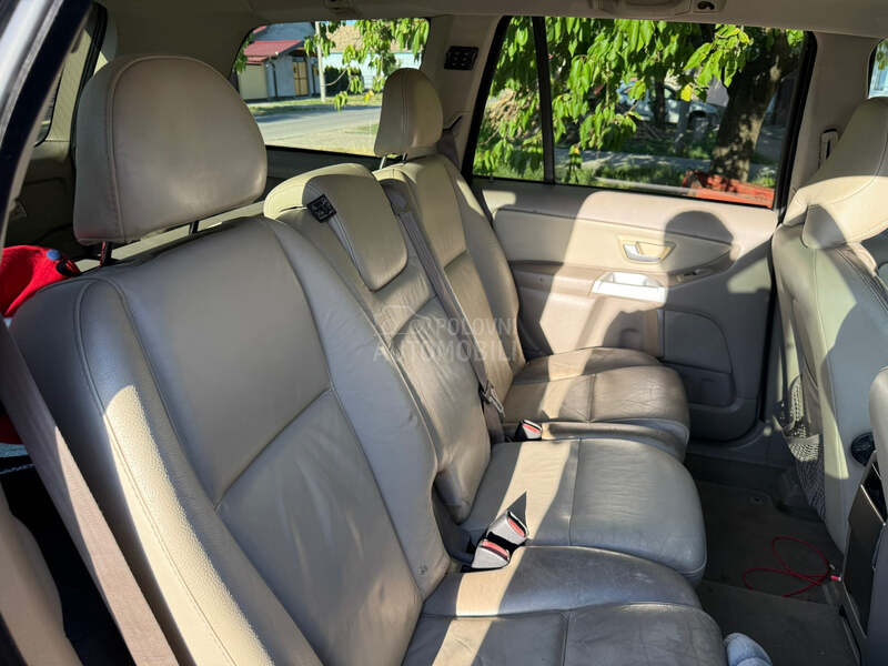 Volvo XC90 2.4