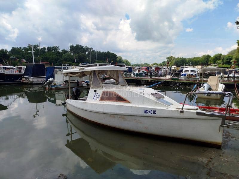 Suzuki Čamac sa kabinom