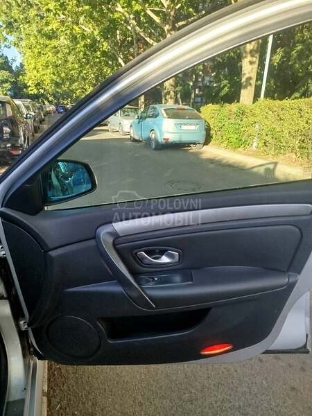 Renault Laguna 