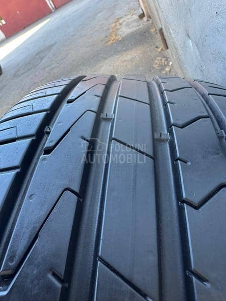 Hankook 215/40 R17 Letnja