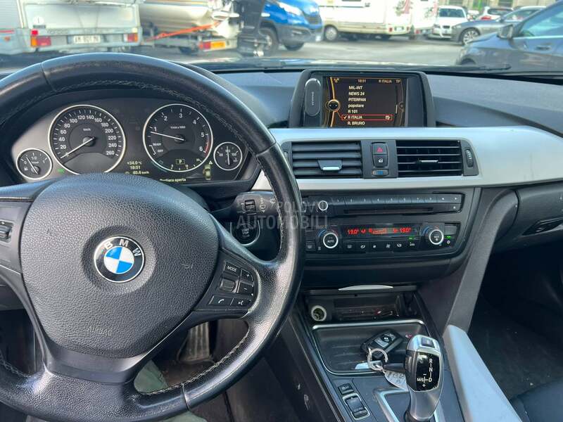 BMW 320 