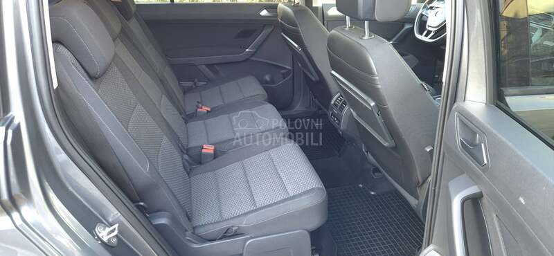 Volkswagen Touran 2.0 TDI DSG LED NAV