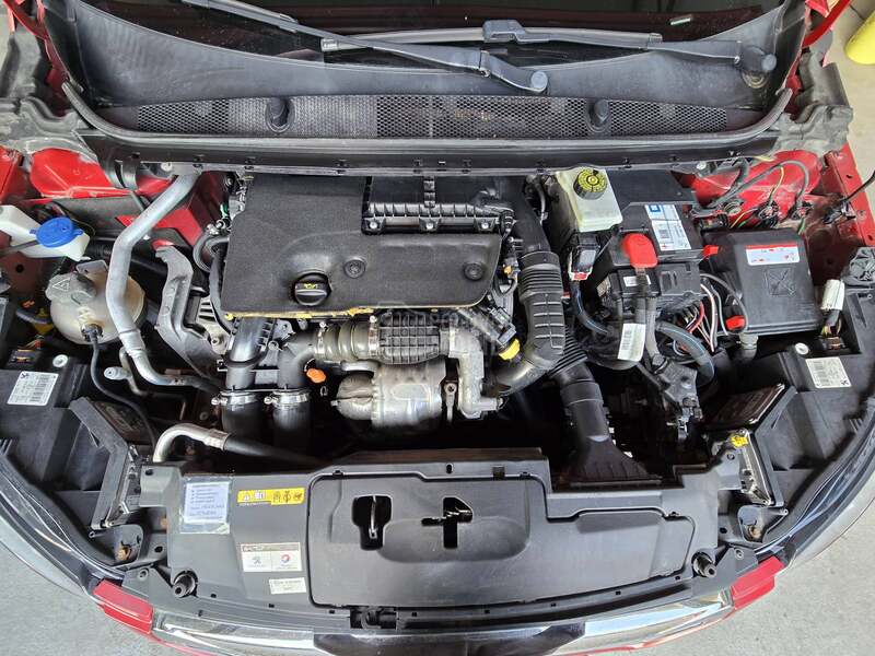 Peugeot 308 1.6 hDi PAN/LED/NAV