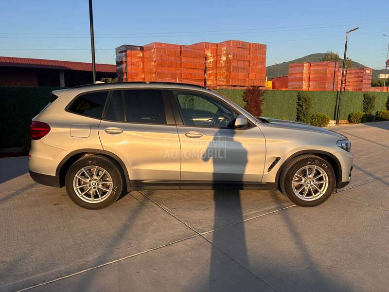 BMW X3 SDrive 18D