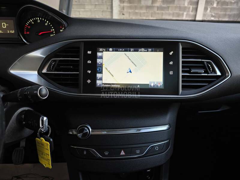 Peugeot 308 1.6 HDI PANO