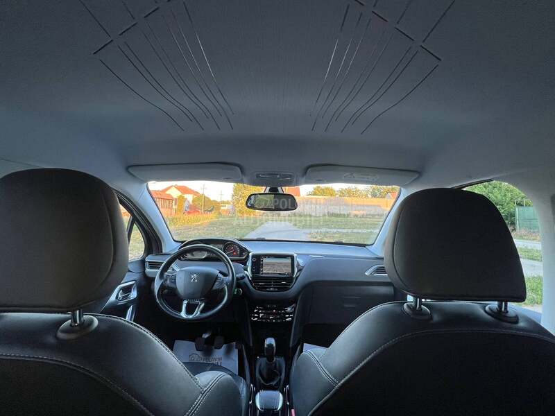 Peugeot 2008 1.2 Allure CH