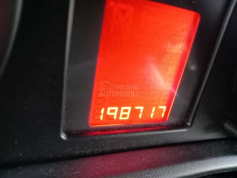 Opel Astra J 1.6 O D L I C N A