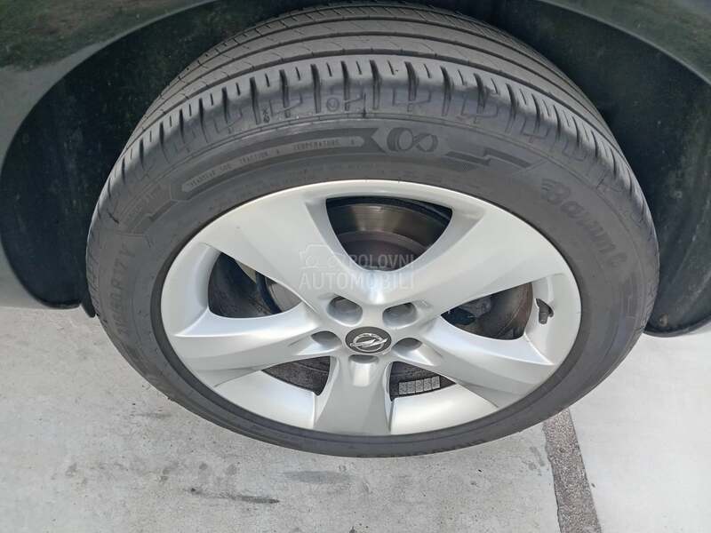 Opel Astra J 1.6 O D L I C N A