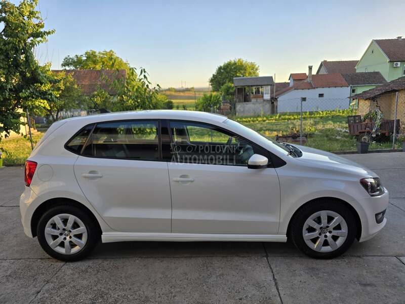 Volkswagen Polo 1.2TDI//N-A-V-I//