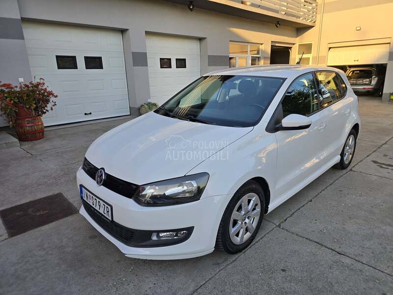 Volkswagen Polo 1.2TDI//N-A-V-I//