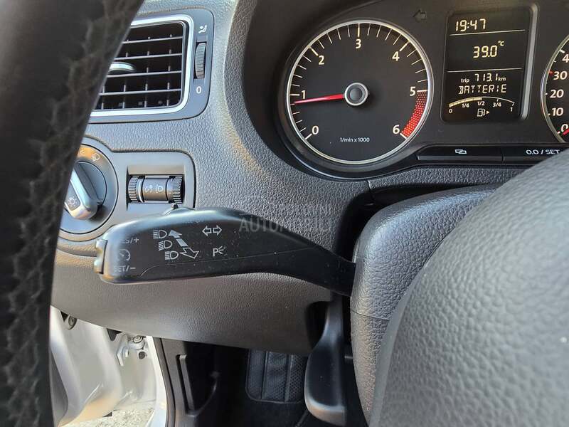 Volkswagen Polo 1.2TDI//N-A-V-I//